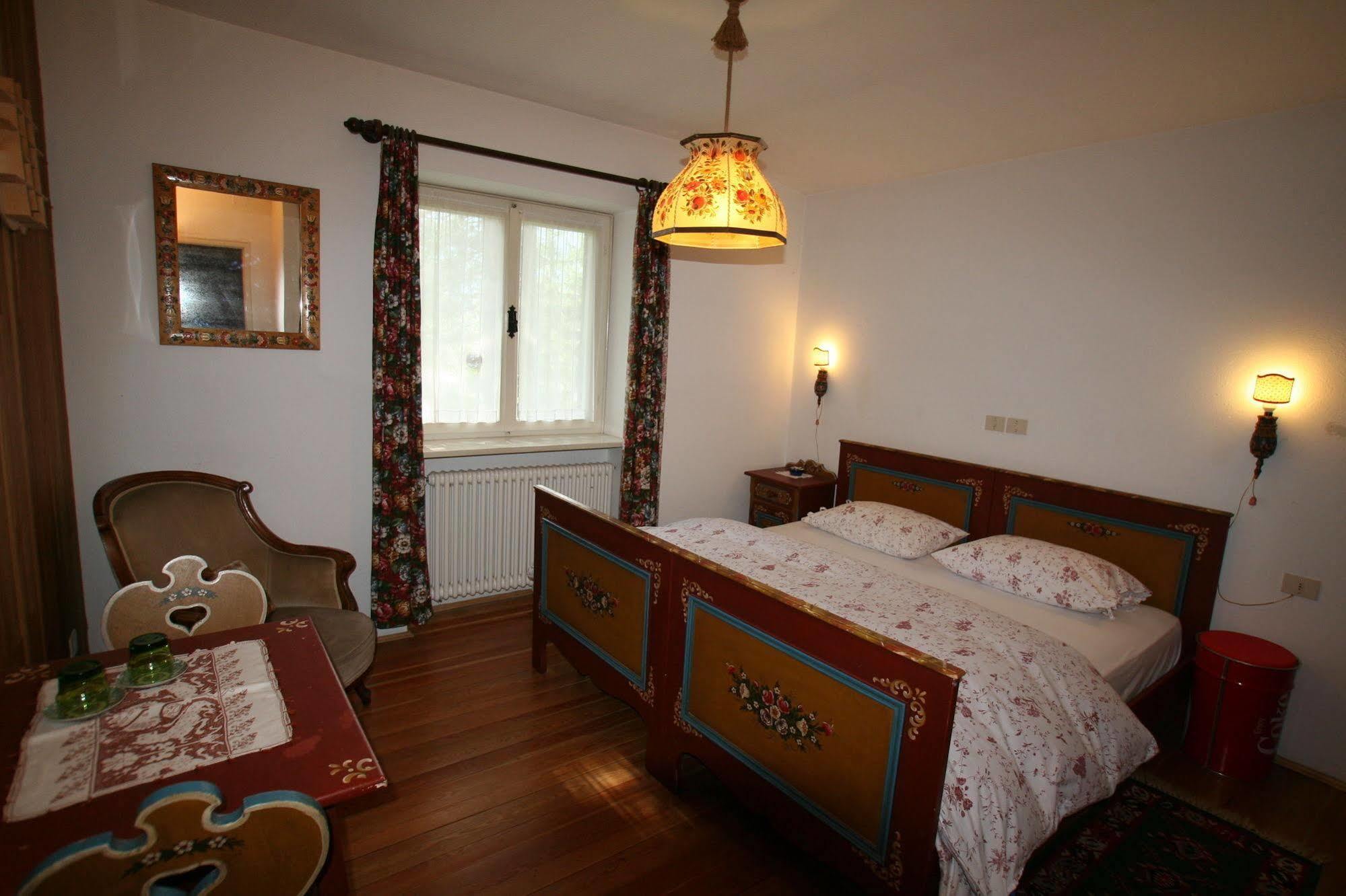 Dolomites Hut Bed and breakfast 3*
